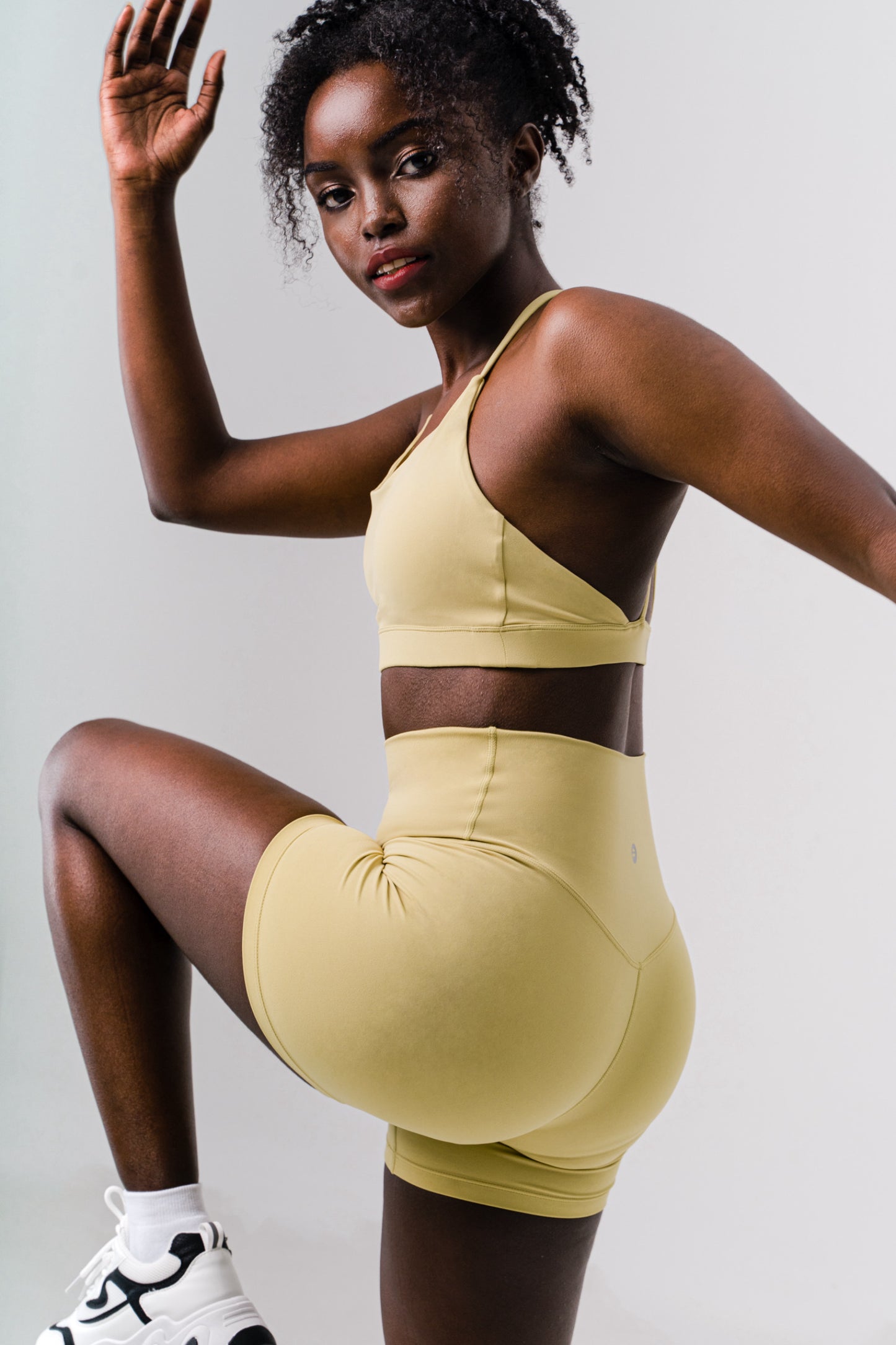 Asana Seamless Biker - Wasabi size L