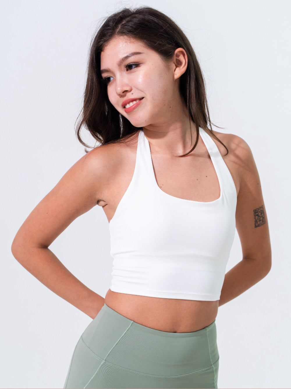 Uneck Backless Sports Bra