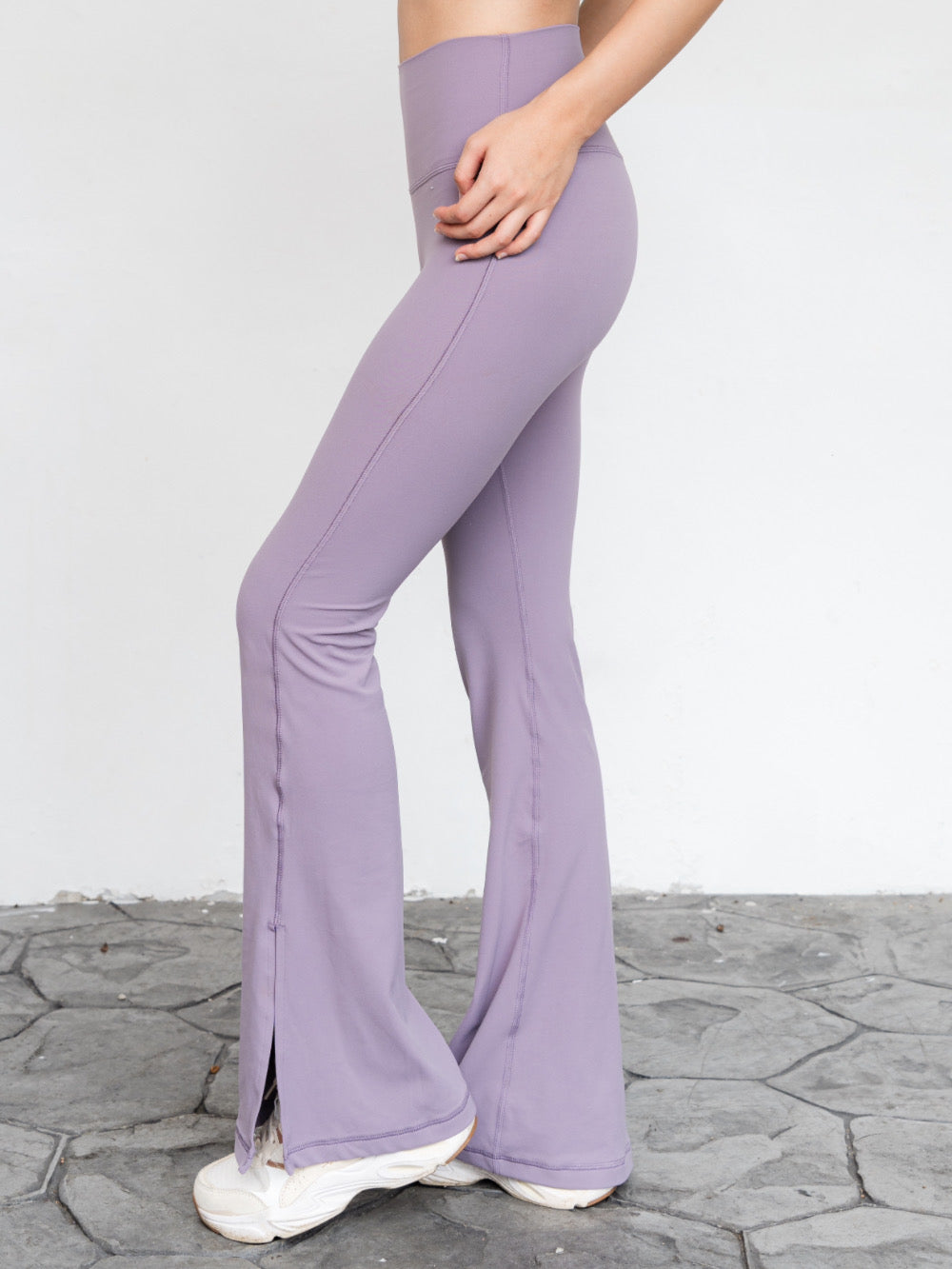 Tulip Side-Slit Flared Leggings