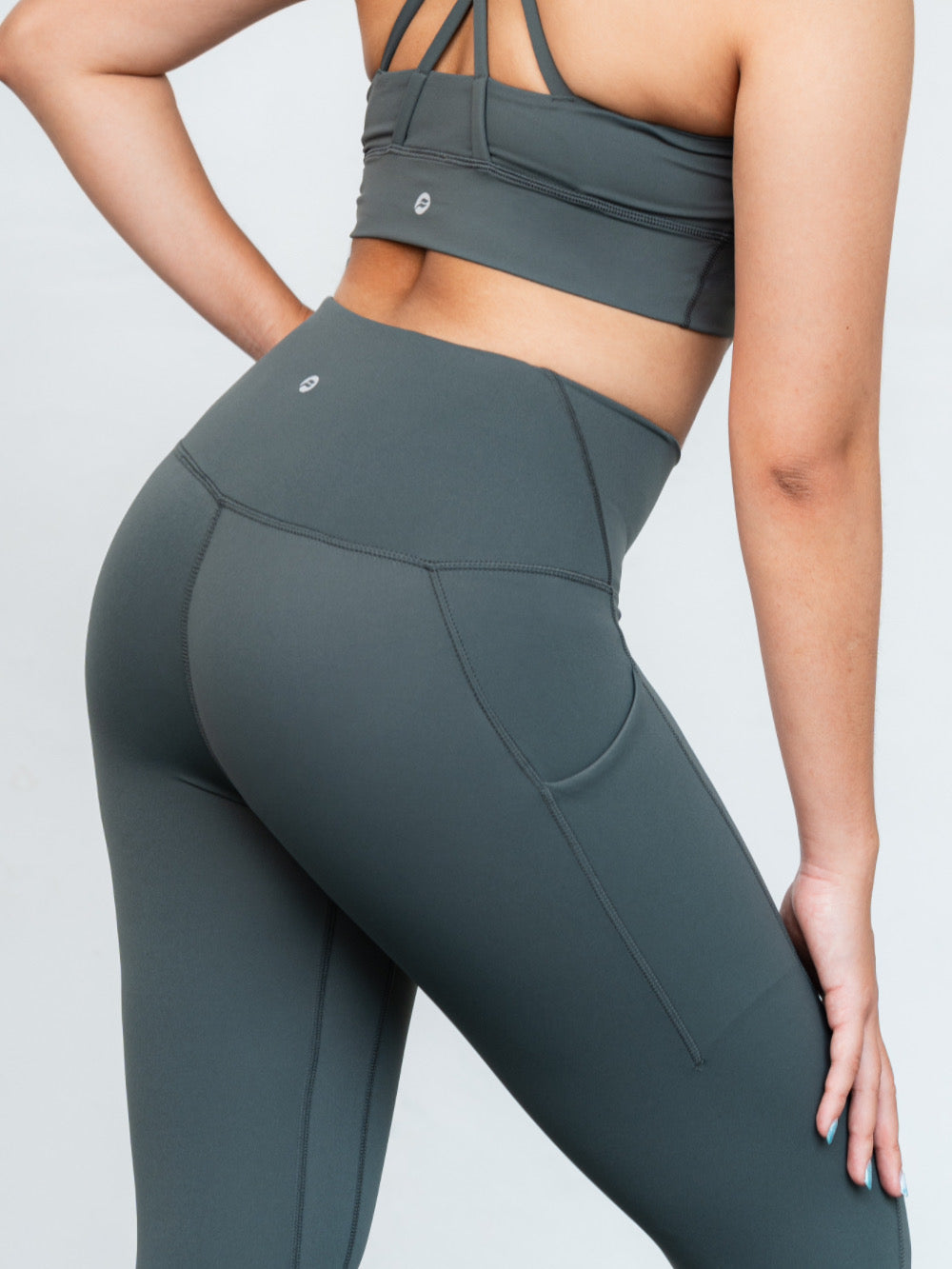 Radiant Side Pockets Leggings