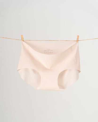 Ultra Lightweight Seamless Panty **3-pcs at RM51 FLOE ACTIVE