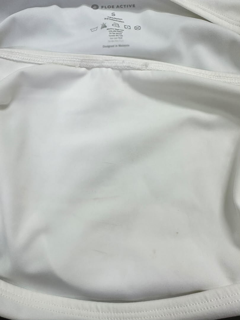 (Defected) Off Shoulder Crop Sleeve - S Size FLOE ACTIVE