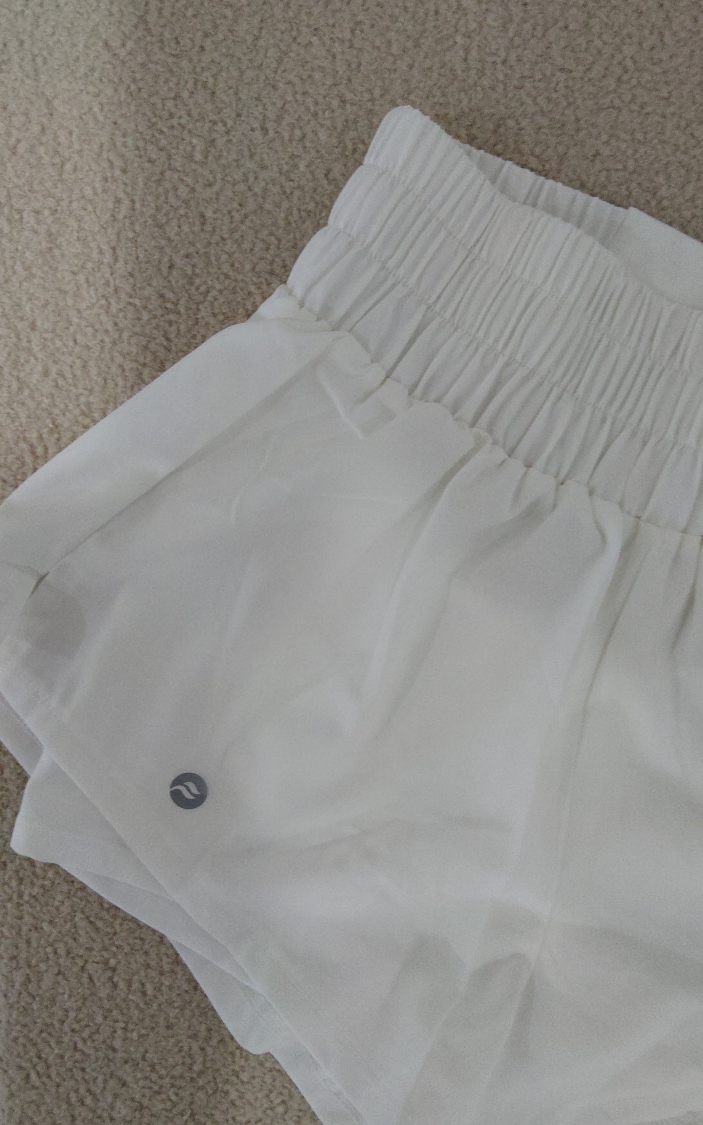 (Defeat) Luster Shorts - Size S